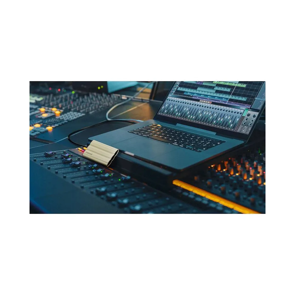 Portable T7 Shield 4TB crni eksterni SSD MU-PE4T0S