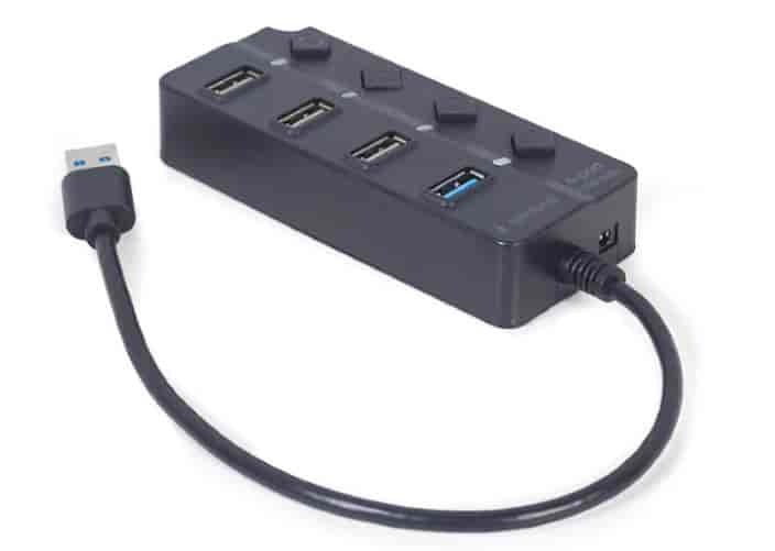 USB hub sa 4 porta i prekidacima