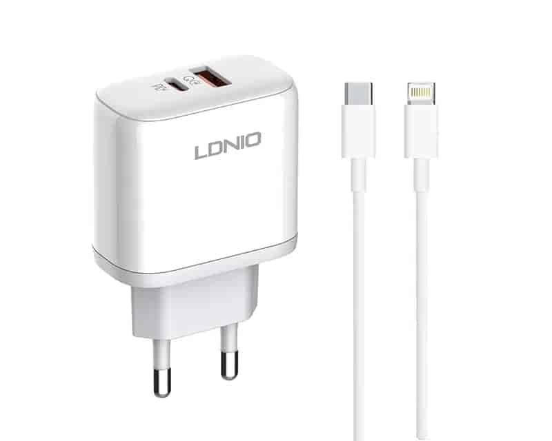 LDNIO A2526C 45W QC4.0 Dual USB-A/USB-C punjač beli + Tip-C na  lightning kabl